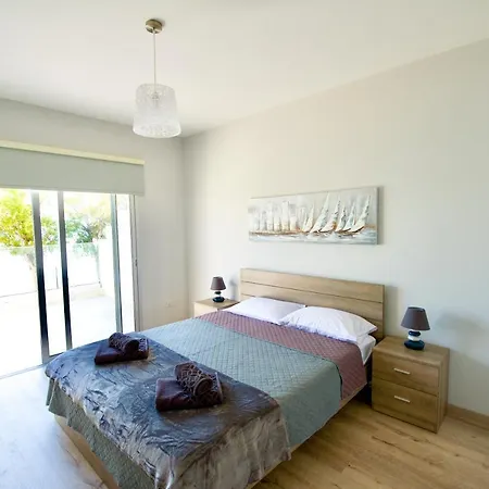 Galatex Sea Breeze Апартаменты Лимасол